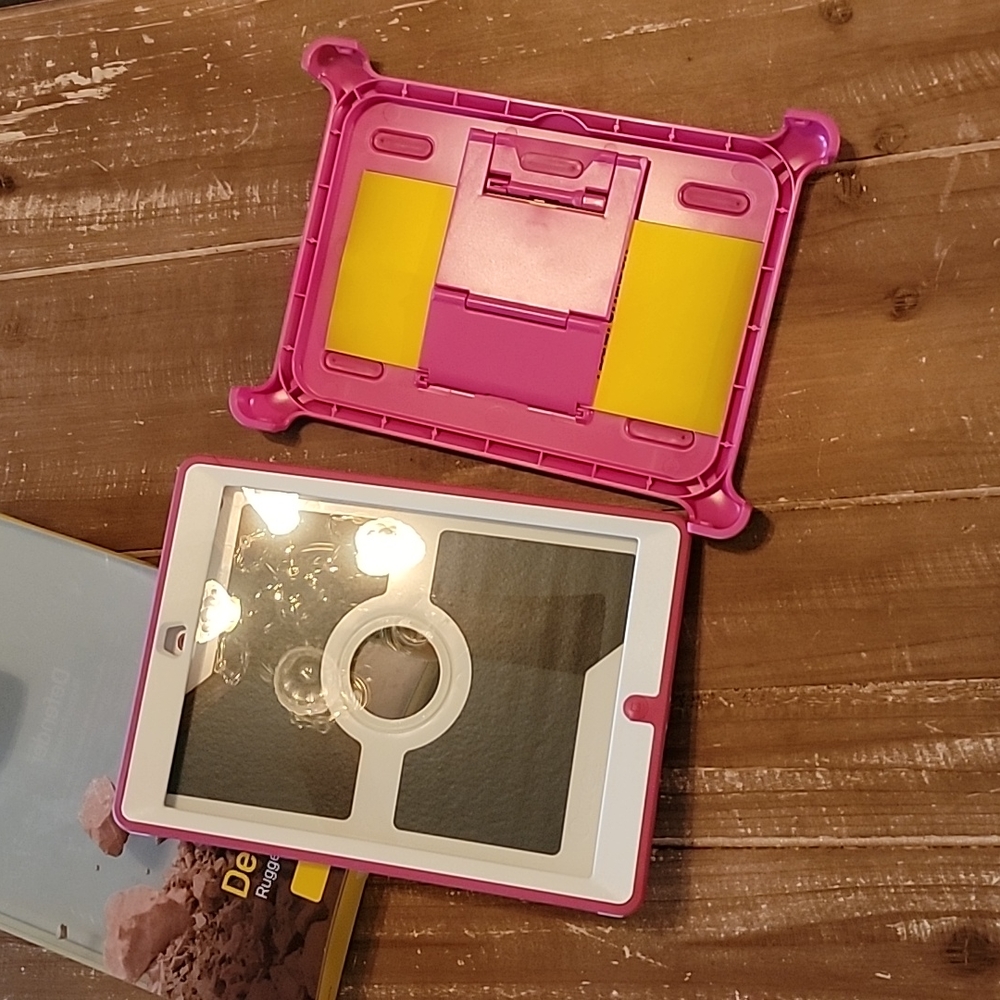 IPad Air Otter Box NWOT - Picture 3 of 4